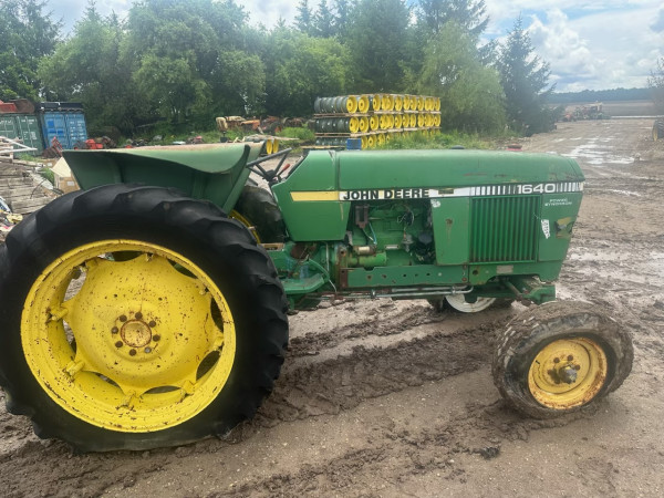 1981 John Deere 1640 SALVAGE