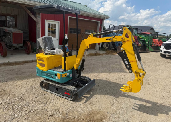 2025 unidentified Digmaster Mini Excavator