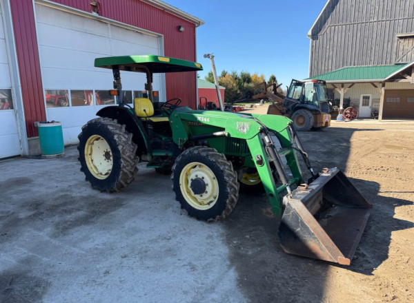 1996 John Deere 5200 Loader Tractor 4x4