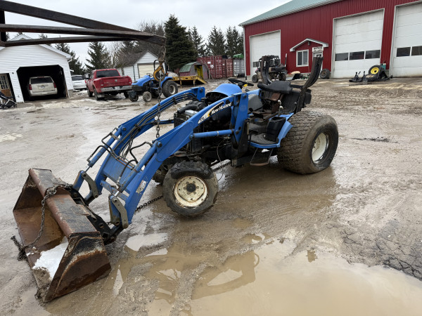 2003 New Holland Tc40Da