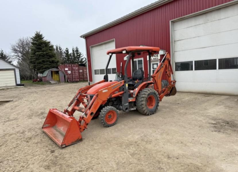 2011 Kubota B26 Tractor Loader Backhoe 4x4