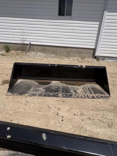 2026 unidentified 84” Bucket