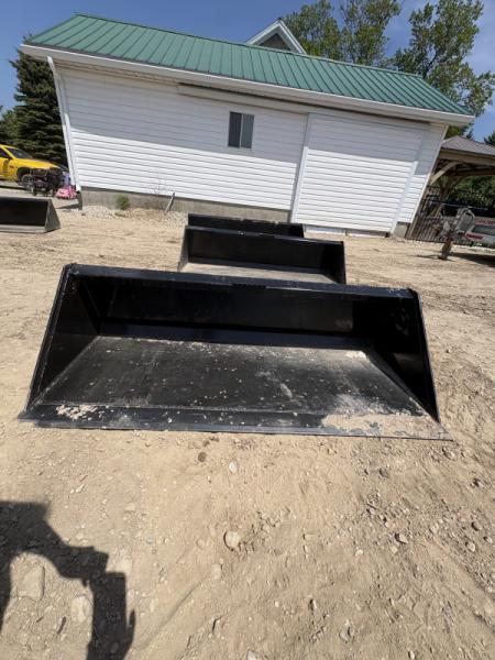 2026 unidentified 72” Bucket
