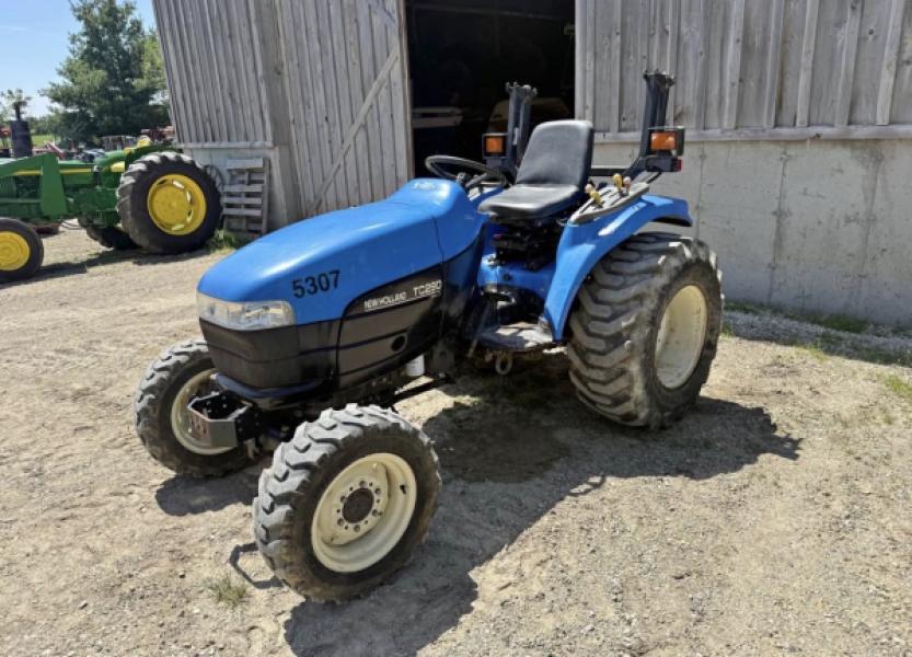 2001 New Holland Tc29D
