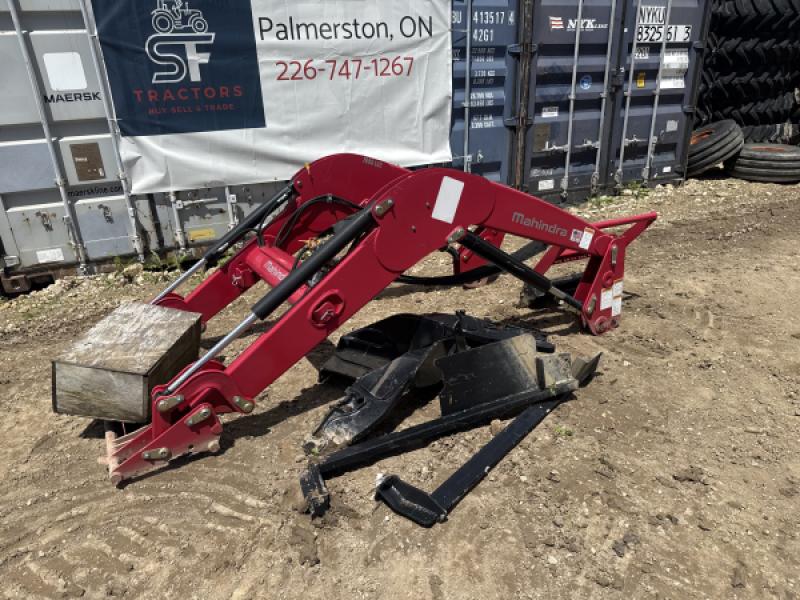 2012 Mahindra Unused 7095LGc loader with brackets and valve