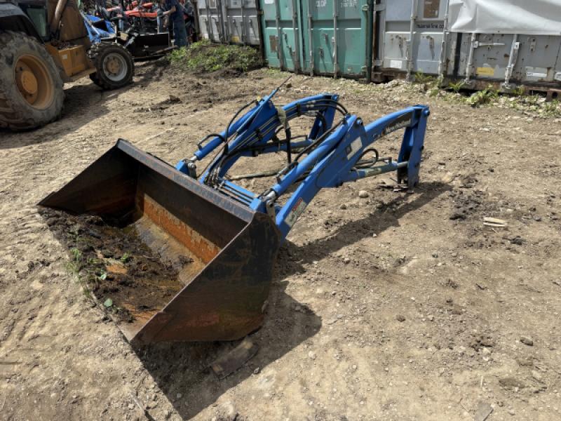 2012 New Holland 12La loader