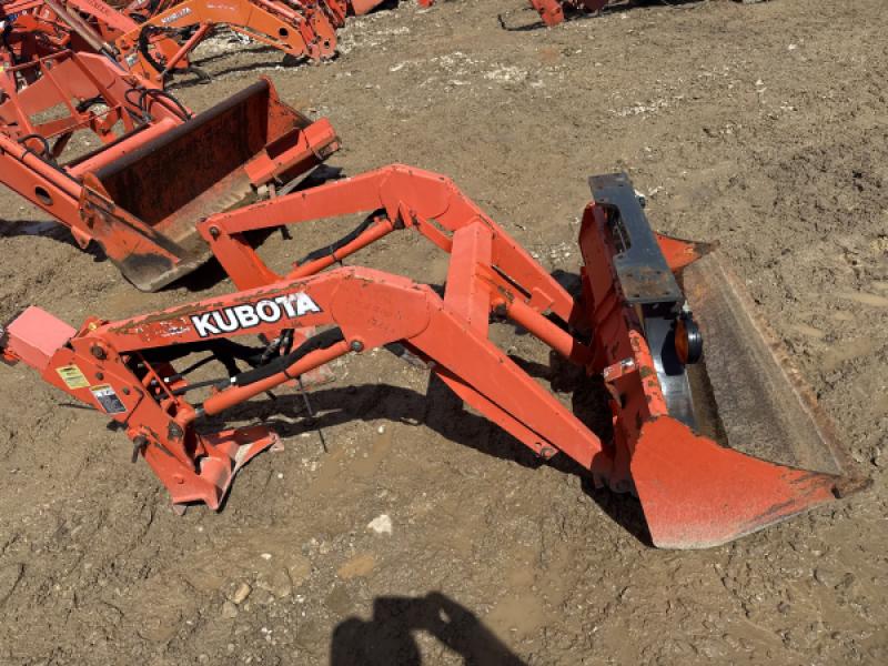 2012 Kubota LA211 loader with bucket brackets and valve