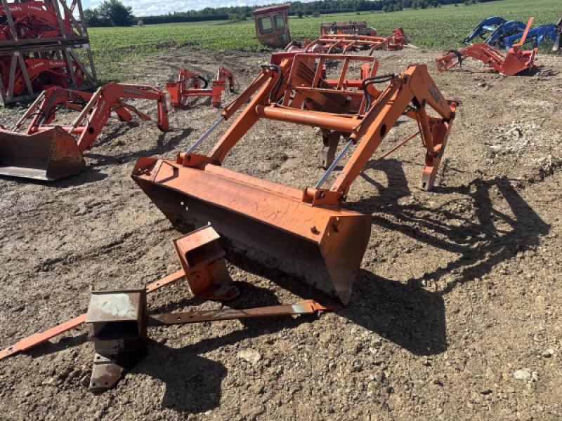 2012 Kubota Bf400g loader with fire damage