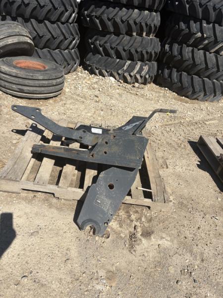 2012 ALO Loader Brackets New Holland Tn 85/95, Farmall 85/95