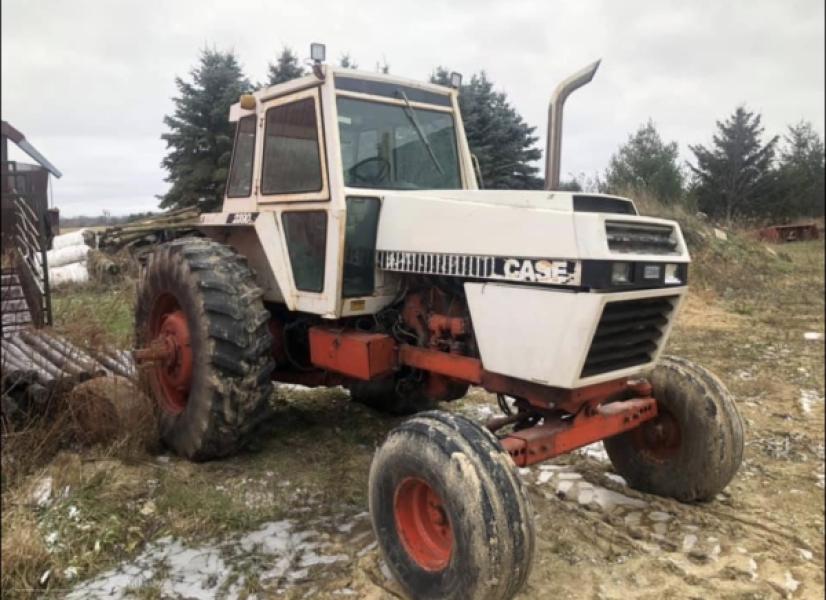 1983 Case 2390 for Salvage