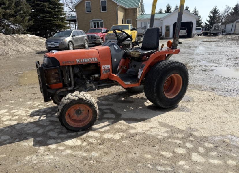 Kubota B7510 for Salvage