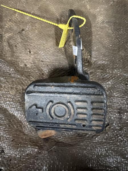JD Right Side Brake Pedal LVA13427