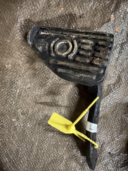 JD Left Side Brake Pedal LVU15610